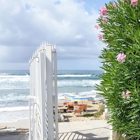Beachside House Sperlonga Exterior photo
