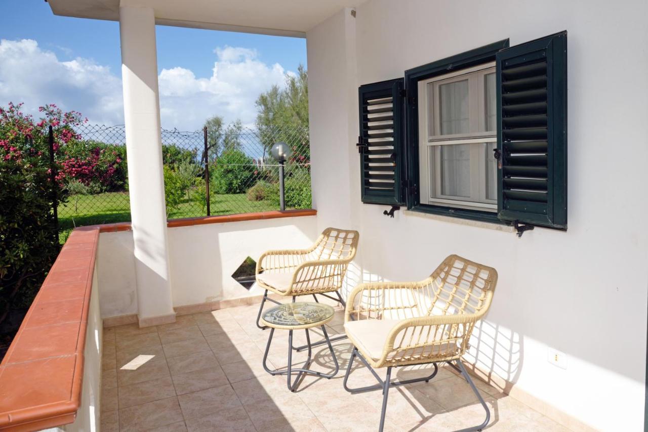 Beachside House Sperlonga Exterior photo